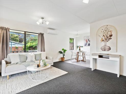 82 Queens Road, Waikanae Beach