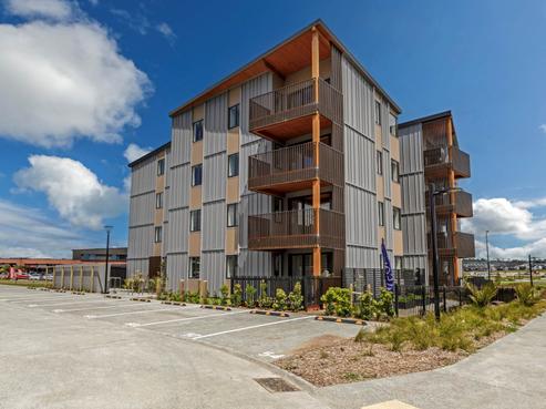 1/40 Waiparaheka Drive, Wainui
