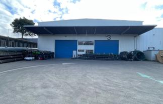 Motivated tenant wants out – Present all offers!