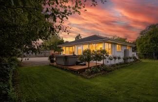 1771 Cust Road, Cust