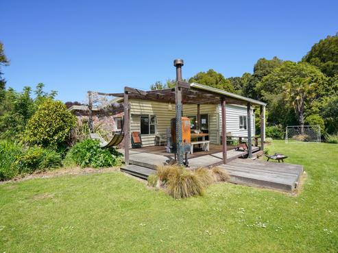 18 Mahuri Road, Otatara