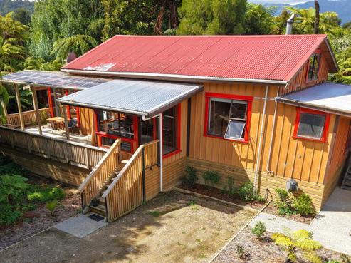 240 Arapito Road, Karamea