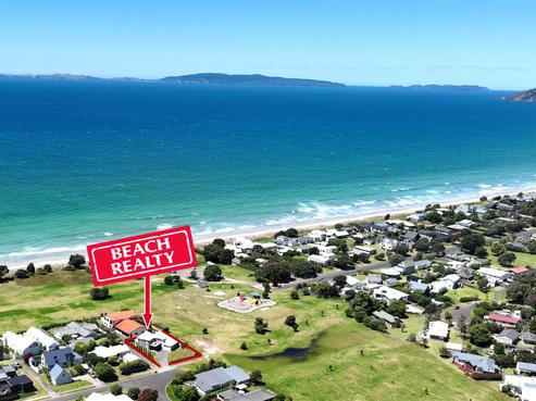 100 Cordyline Crescent, Matarangi