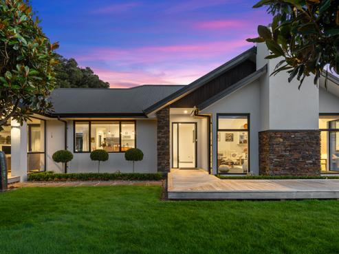 11 Jean Millington Lane, Maunu
