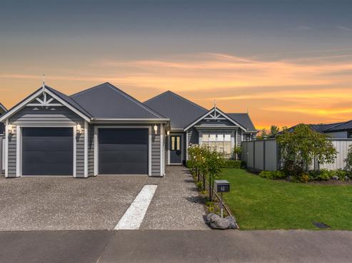 60 Grayshott Avenue, Casebrook