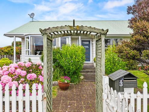 3 Sharda Grove, Paraparaumu Beach