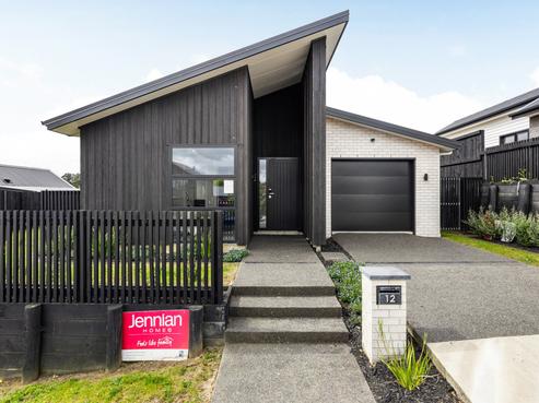 12 Akakura Terrace, Peacocke