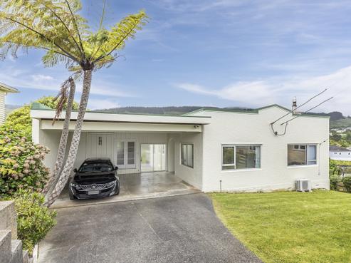 5 Te Reinga View, Tawa