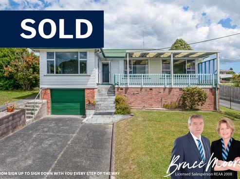 4 Christina Avenue, Te Atatu South