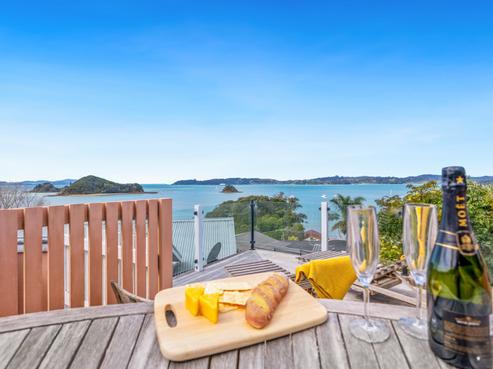 12 Wallace Lane, Paihia