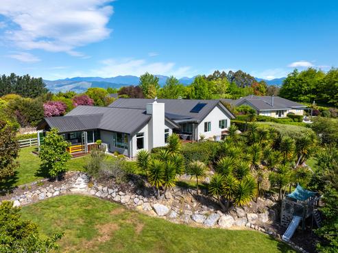 9 Bright Lane, Redwood Valley