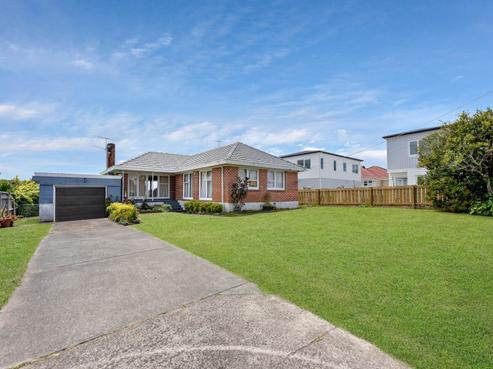 4 Royal View Road, Te Atatu South