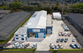 CBRE | Versatile Warehouse with Gantry Crane