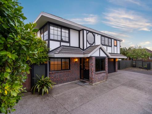 4 The Oaks, Ellerslie