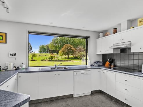42 Clare Road, Alexandra