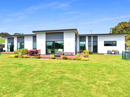 16 Takutai Terrace, Hokitika