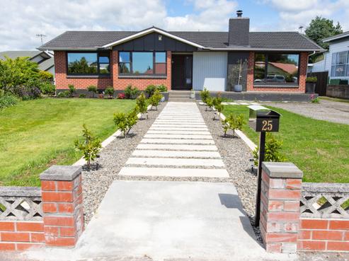 25 Victoria Avenue, Dannevirke