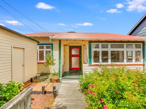 23 Tuatoru Street, Eastbourne