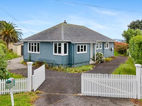37 Village Way, Ardmore