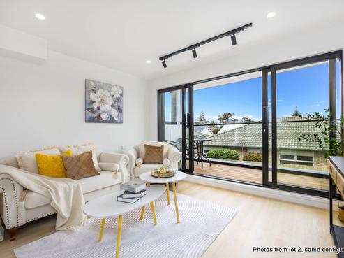 7/35 Centreway Road, Orewa