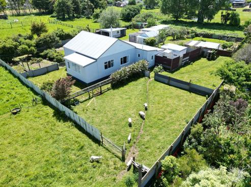 67 Avenue Road, Foxton