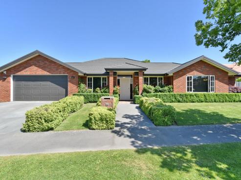 42 Woodhurst Drive, Casebrook