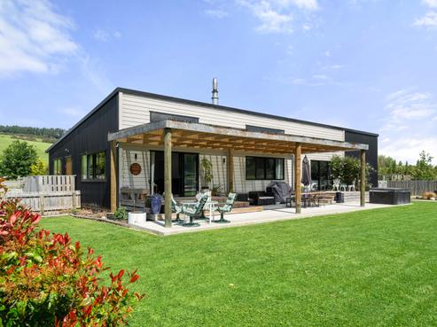 1331 Ponatahi Road, Martinborough