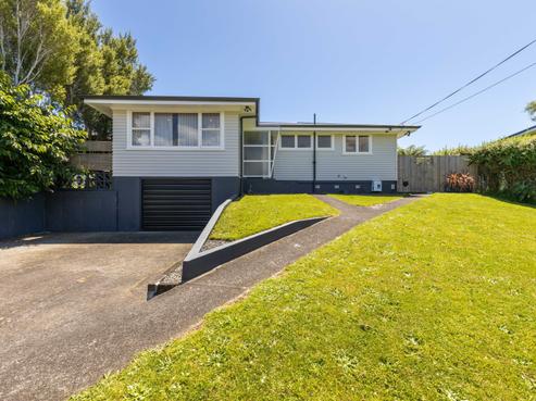 52 Clawton Street, Westown