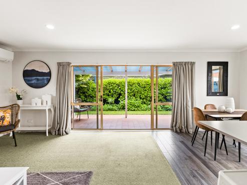 2/8 Lucknow Road, Havelock North
