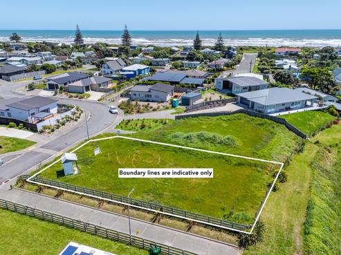 13 Seagrass Place, Otaki Beach