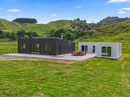 35 Te Mahoe Road, Mokau