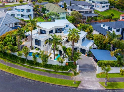 6 Ribbonwood Crescent, Goodwood Heights
