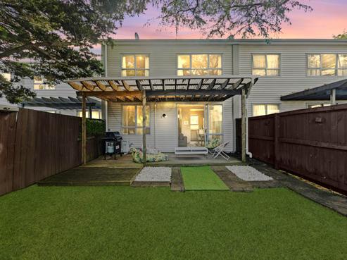 2/17 Oakland Avenue, Papatoetoe