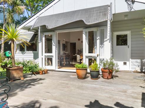 6 Bank Road, Northland