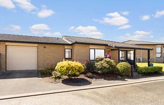 38/197 Royal Road, Massey