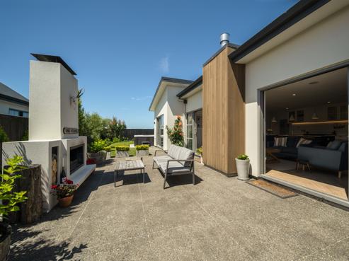 4 Whitehall Drive, Springlands