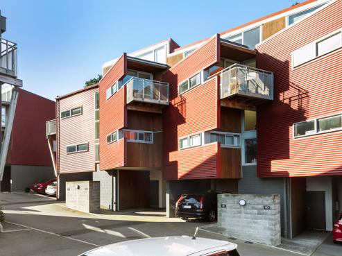 9/2 Onslow Road, Khandallah
