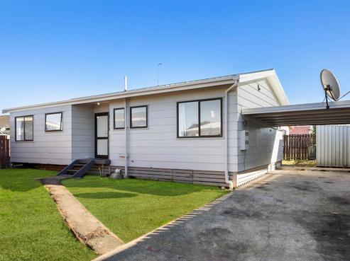 2/5 Volta Place, Clendon Park