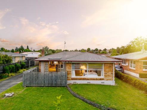 19 Beech Crescent, Hillcrest