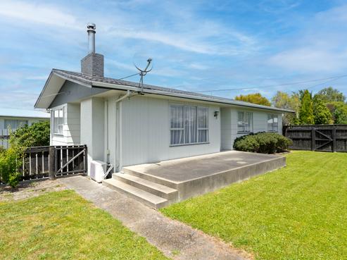 2 Oak Street, Masterton
