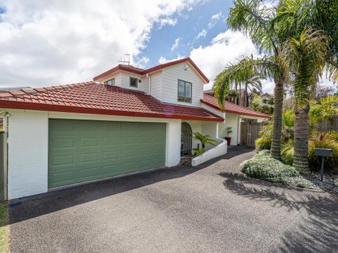 15 Arirang Rise, Pinehill