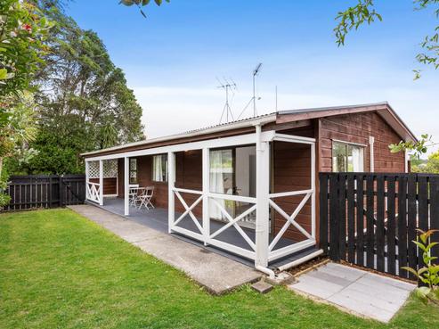 1/81 Fairclough Road, Beach Haven