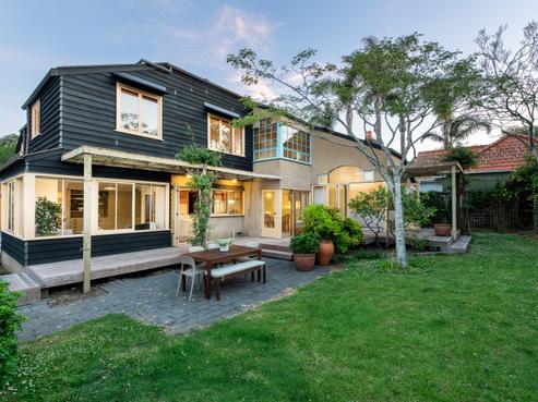 6 Muritai Road, Milford