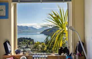 25B Vancouver Drive, Queenstown Hill