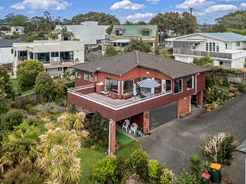 2/51 Deep Creek Road, Waiake