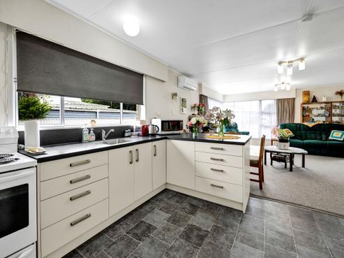 15 Grey Street, Hawera