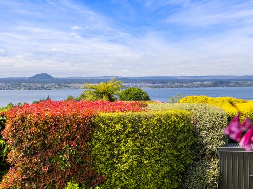10 Dorothy Drive, Acacia Bay