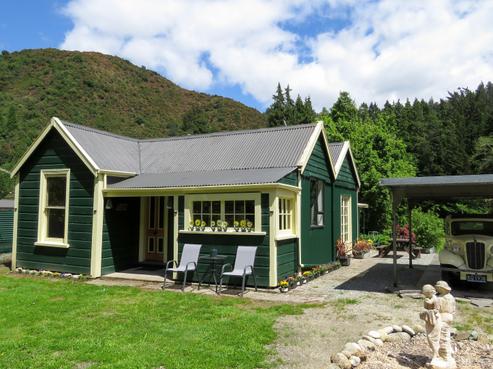 10 Ramsay Street, Reefton