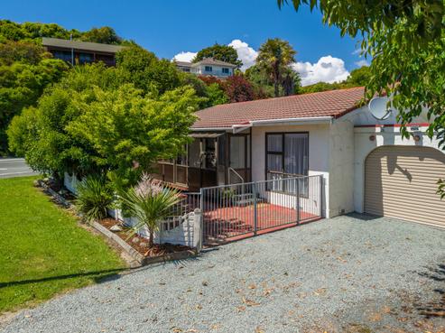 2/18 Rui Street, Tahunanui