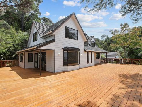 3 Herrings Cove Place, Titirangi
